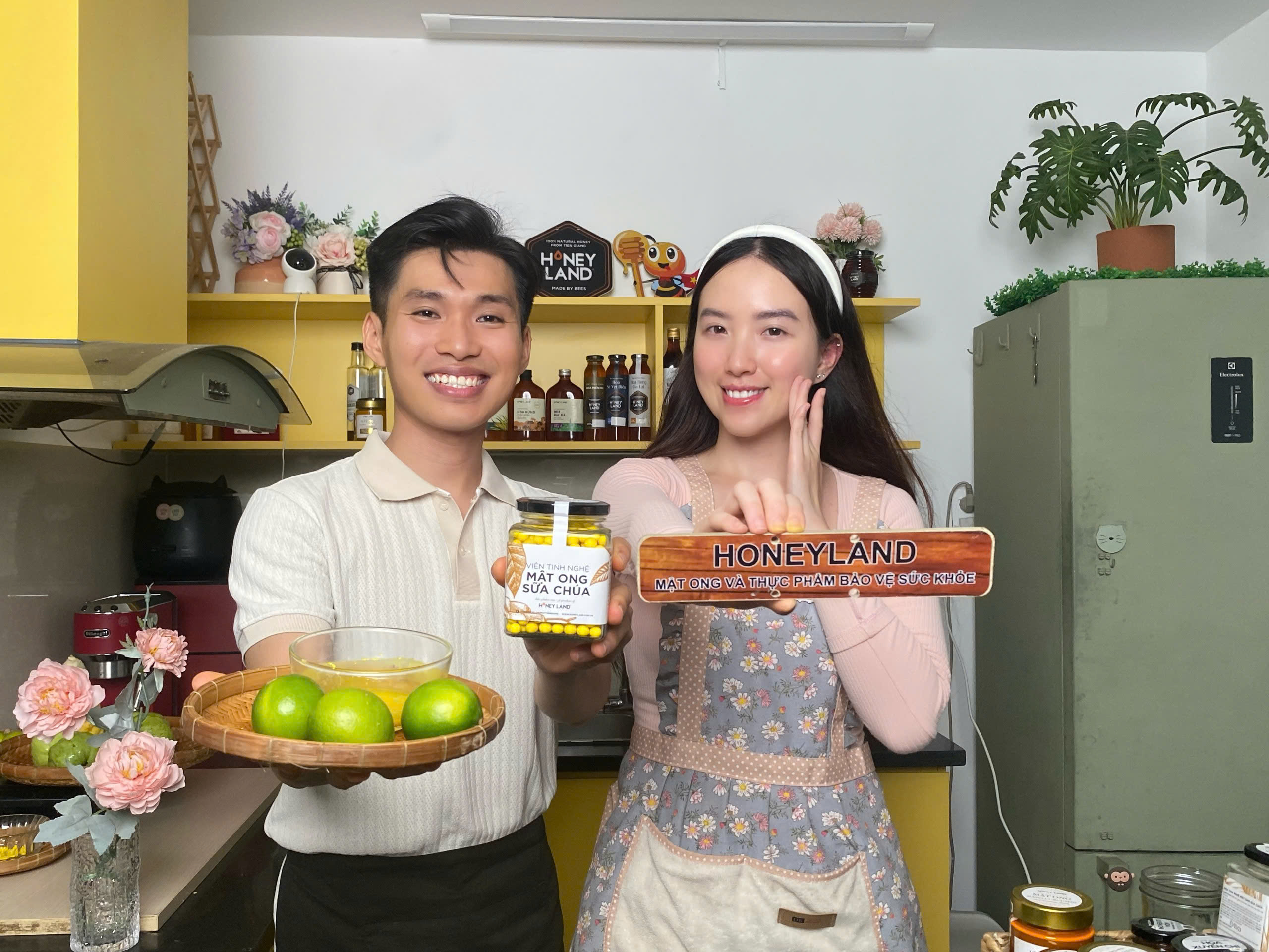 mặt nạ mật ong hoa nhãn và sữa chua không đường