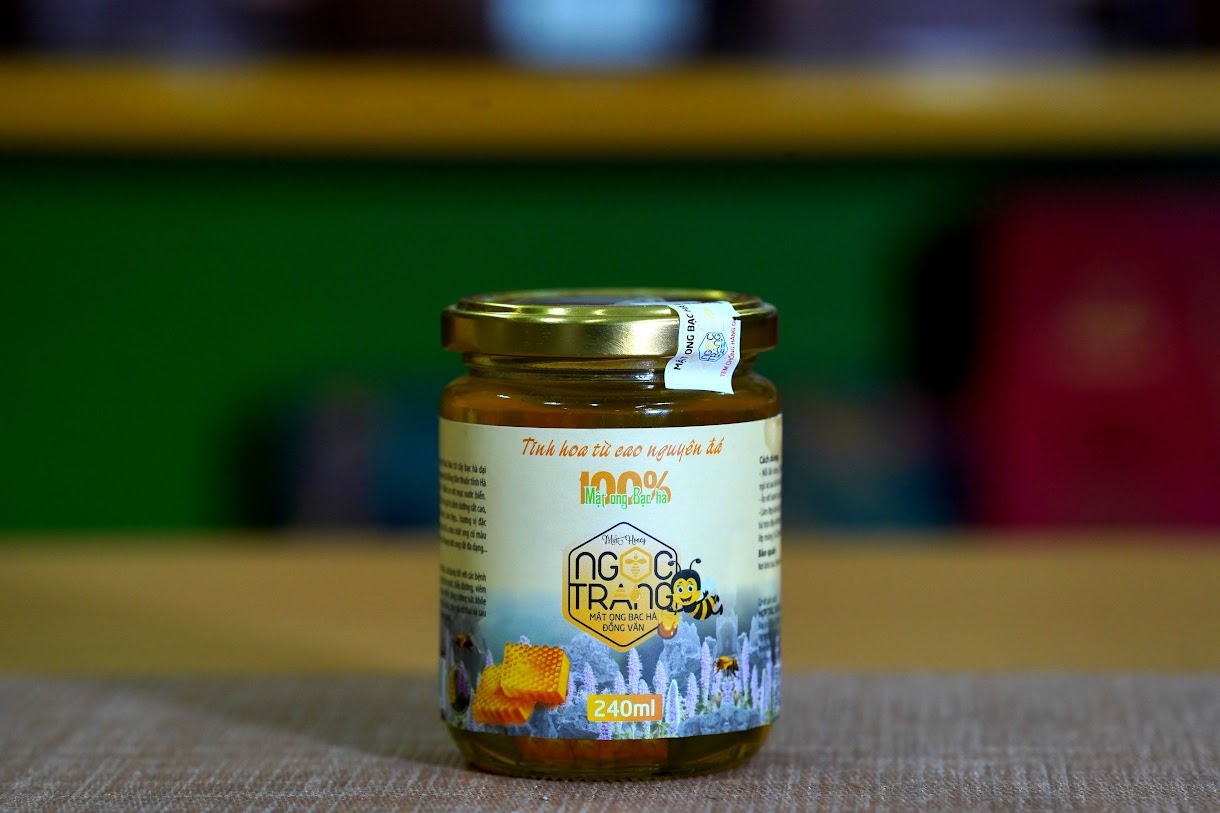 mật ong bạc hà mùi thơm dịu đặc trưng