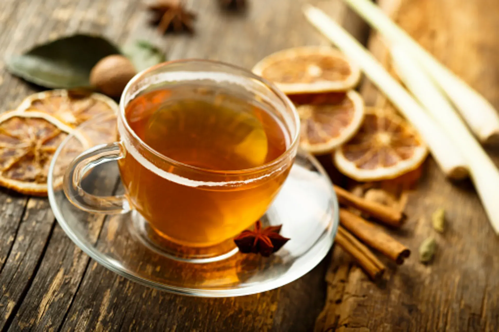 mật ong dùng trong chăm sóc da, nấu ăn, pha chế